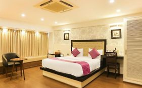 Airport Hotel Classic Park