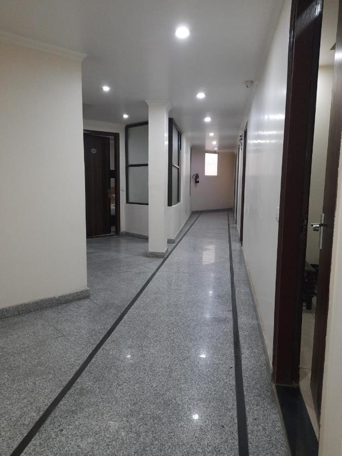 Airport Hotel Classic Park New Delhi Exterior photo